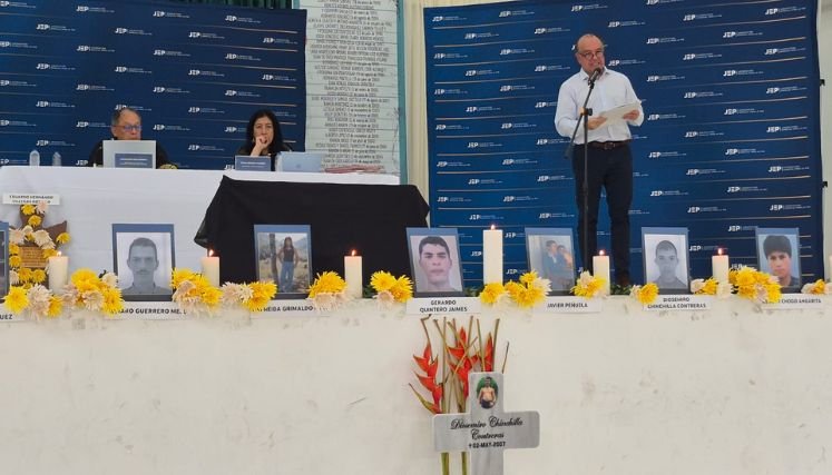 Víctimas de los falsos positivos de El Carmen conocen alcances de la justicia restaurativa.