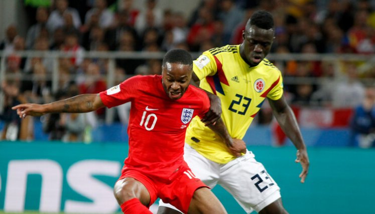 Detienen a Raheem Sterling por presuntamente conducir bajo efectos de drogas