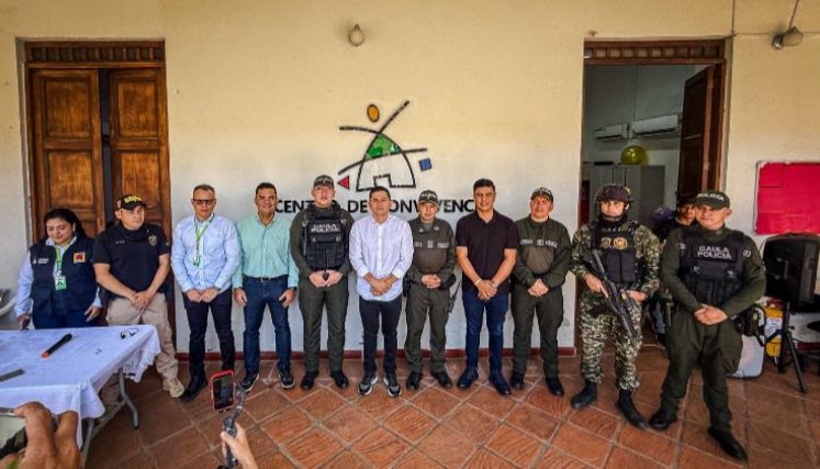 Policía y Alcaldía de Villa del Rosario.