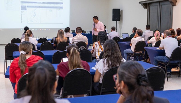 Funcionarios de las alcaldías de Norte de Santander y demás entidades ejecutoras de proyectos participaron en la socialización de la nueva metodología. / Foto: cortesía