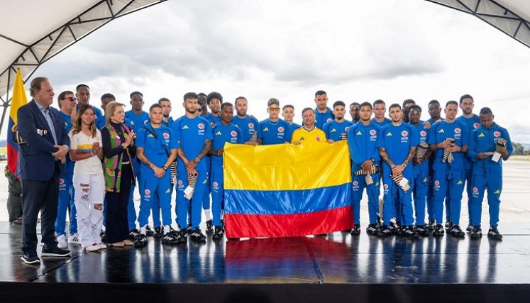 La selección mayor de Colombia fue despedida ayer en Bogotá  por presidente Gustavo Petro.