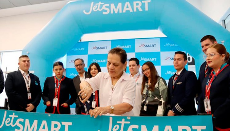 Con bombos y platillos fue inaugurada la ruta Cúcuta-Bogotá de JetSmart, en el aeropuerto internacional Camilo Daza. /  Foto: Carlos Ramírez-La Opinión