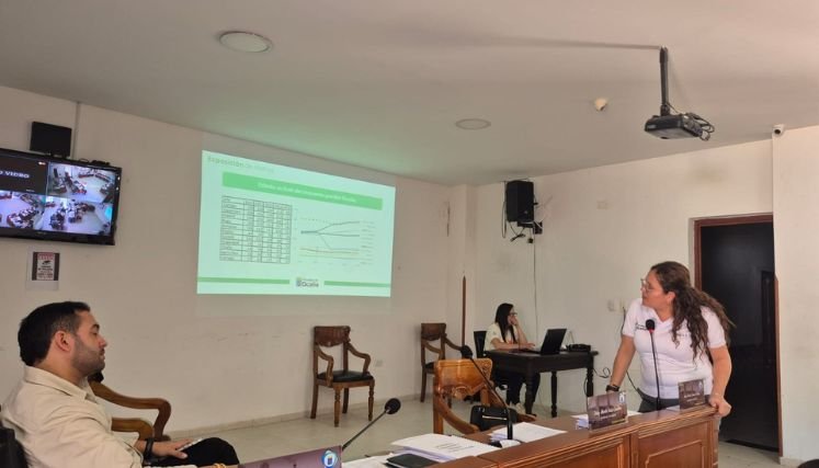 La secretaria de Hacienda de Ocaña expone motivos de los ajustes al estatuto tributario.