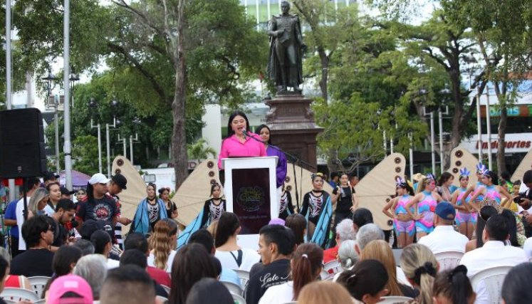 Lectura del bando de la Feria de Cúcuta ¡Qué belleza, mano!/Foto Carlos Ramírez/La Opinión