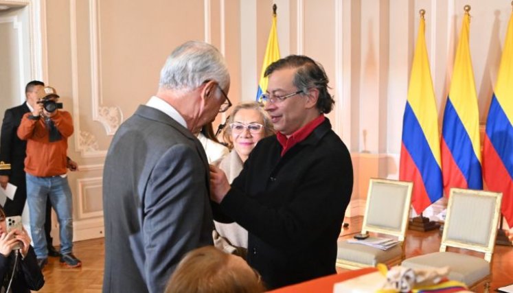 GUSTAVO PETRO 