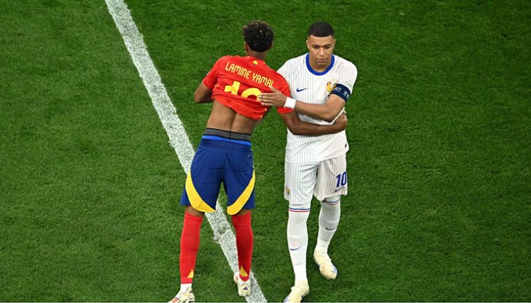Lamine Yamal y Kylian Mbappé.