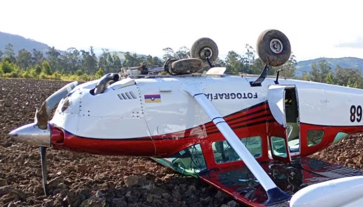 Dos personas salieron ilesas tras accidente de una avioneta en Cundinamarca