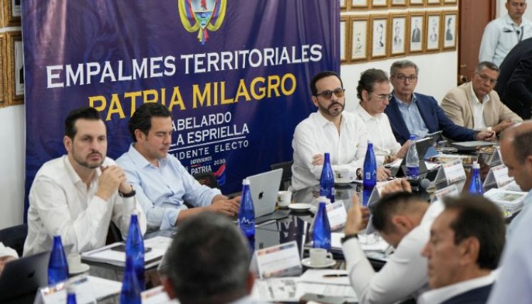 En el primer Empalme Territorial estuvo presente también el general Jorge Eduardo Mora, designado ministro de Defensa/Foto: Cortesía Juan Pablo Bayona