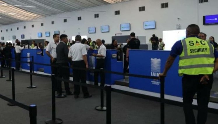 Tras dos meses cerrado por los terremotos, el aeropuerto de Maiquetía, en Venezuela, reanudará vuelos el 1 de septiembre