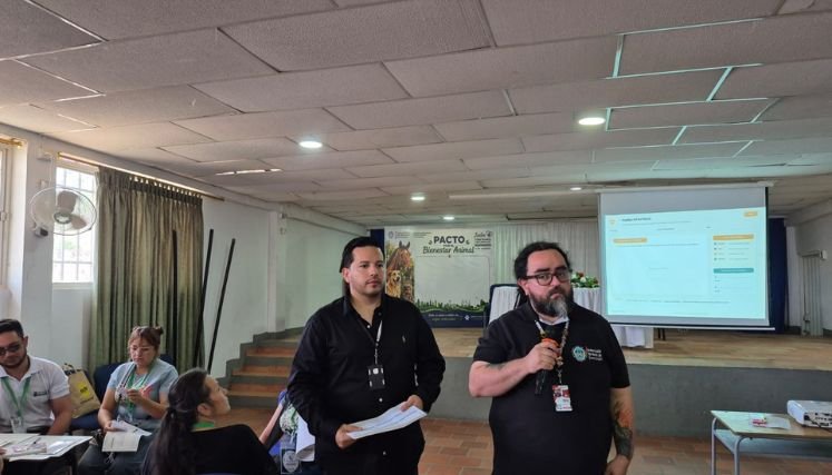 Un pacto por el bienestar animal suscribe en Ocaña.