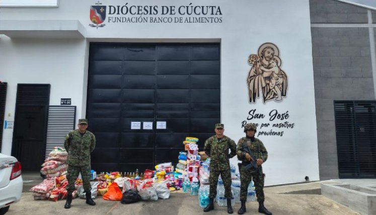 Ejército campaña de donación.