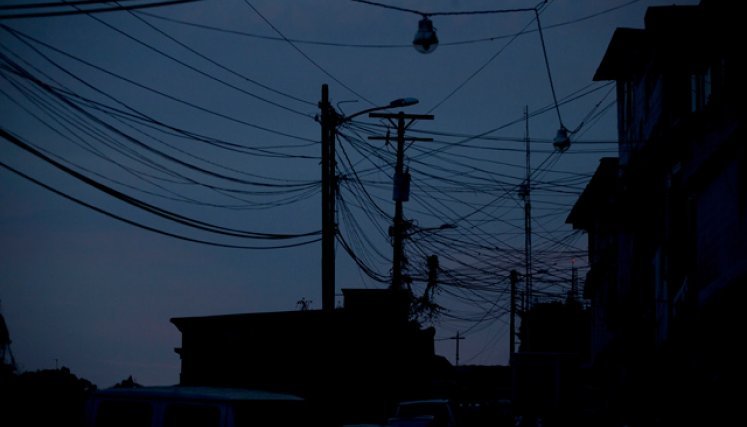 FALTA DE LUZ EN VENEZUELA 