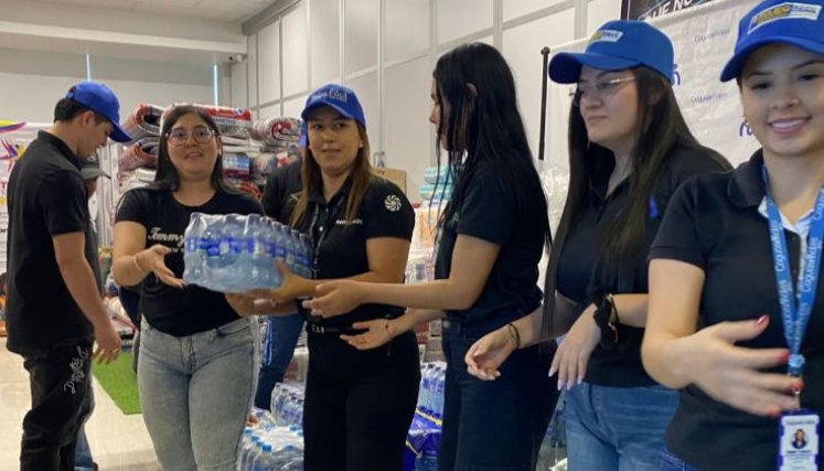 Más de ocho toneladas de ayudas fueron enviadas