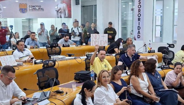 Concejales de la oposición rechazaron el nuevo crédito aprobado el viernes en el Concejo y advirtieron que con ello las finanzas del municipio quedaron comprometidas. / Foto: cortesía
