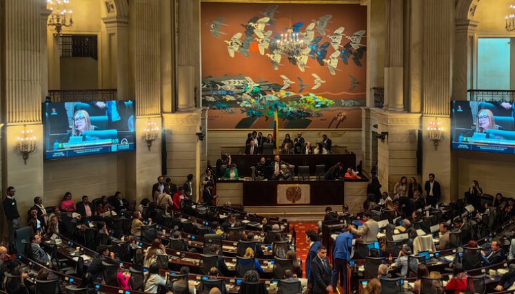 Centro Democrático pide al Congreso devolver el Presupuesto 2027 al Gobierno