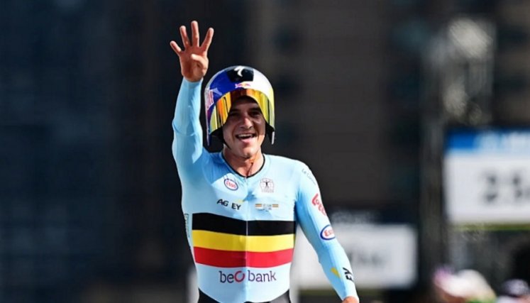 El belga Remco Evenepoel se consagró campeón mundial de la contrarreloj individual.