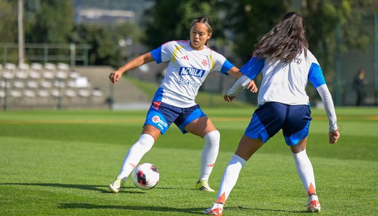 La selección juvenil femenina de Colombia espera realizar un buen partido y conseguir la clasificación a los cuartos de final.