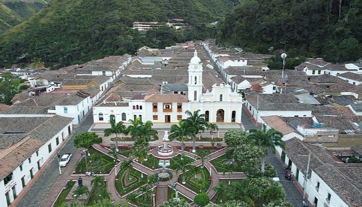 La Fuerza Pública retoma la seguridad en el corregimiento de Guamalito de El Carmen.