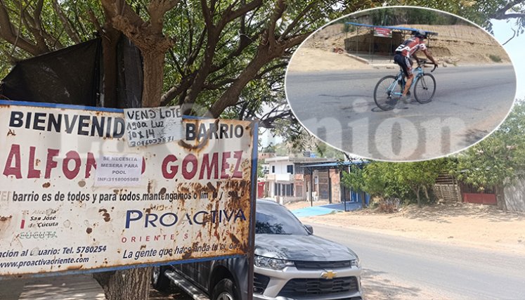 Sobre el asfalto del Anillo Vial, ayer aún quedaban rastros de la sangre de las víctimas. / Foto. Leonardo Favio Oliveros-La Opinión