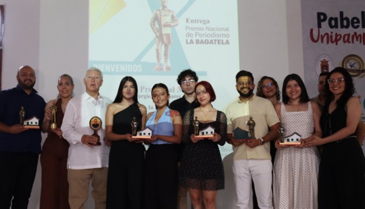 Décima entrega del Premio Nacional de Periodismo La Bagatela en Cúcuta