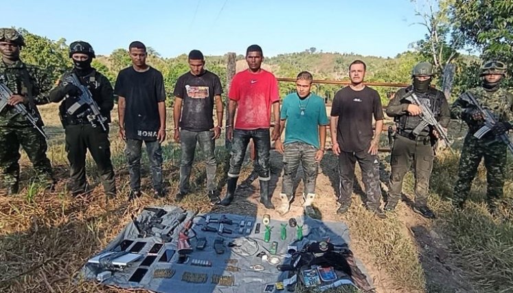 ¡Golpe contundente al grupo narcoterrorista Autodefensas Conquistadoras de la Sierra Nevada!