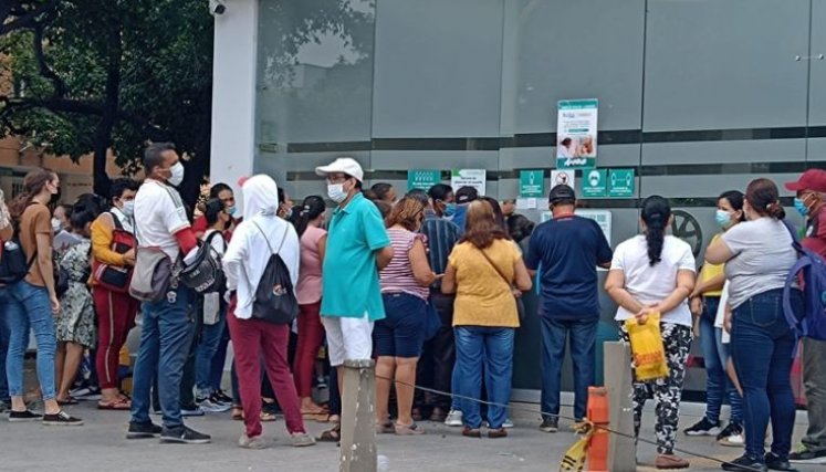 Cientos de pacientes reclaman a diario atención médica de calidad a Coosalud/Foto archivo