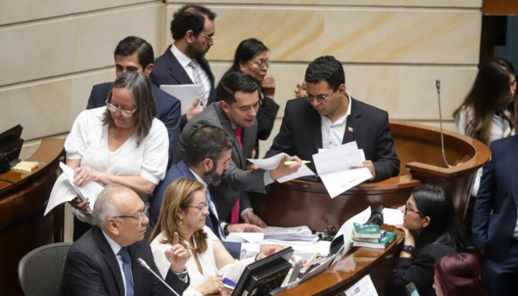 LEY DE SOMETIMIENTO: CON PEQUEÑOS AJUSTES, LA LEY SE MANTIENE CASI INTACTA