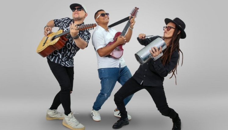 Los_Karrangos_Mojada