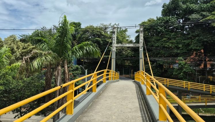 Los puentes peatonales están subutilizados en Ocaña.