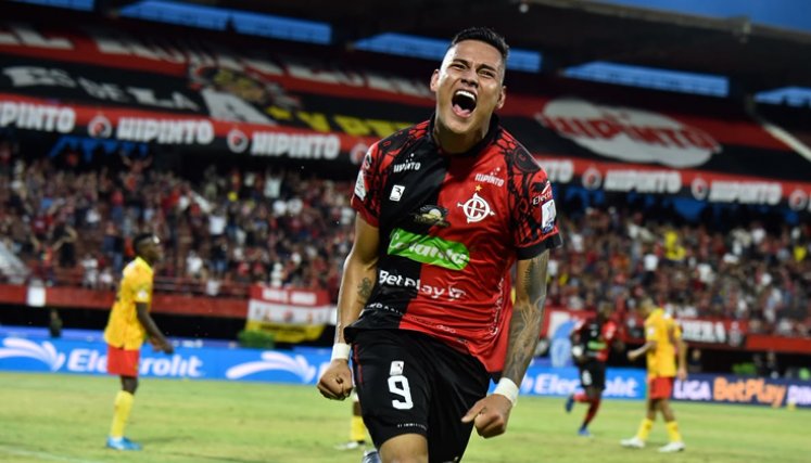 Cúcuta Deportivo paseó al Pereira y sigue dando pasos para su permanencia 