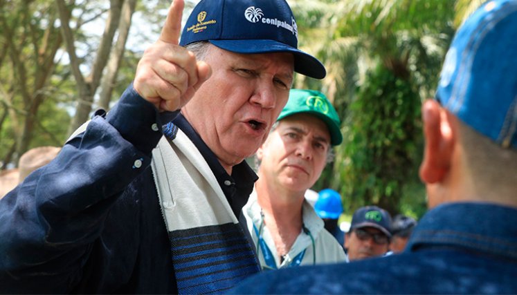 El ministro de Agricultura, Indalecio Dangond, cada peso de la parafiscalidad debe estar debidamente soportado y traducirse en beneficios concretos para los productores. / Foto: cortesía