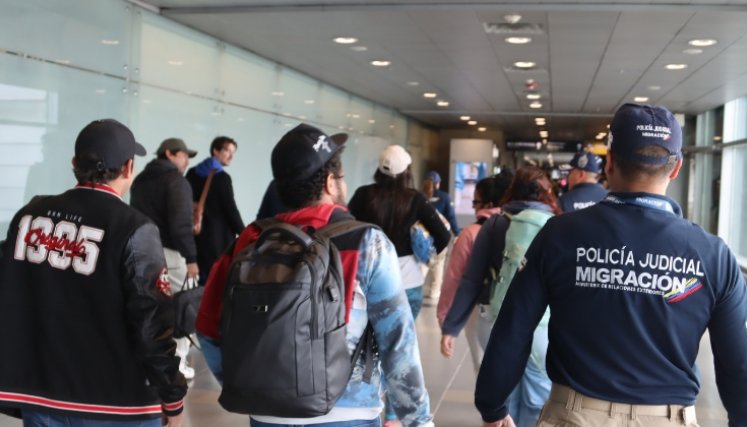 migracion-colombia-semana-receso-escolar-aeropuerto