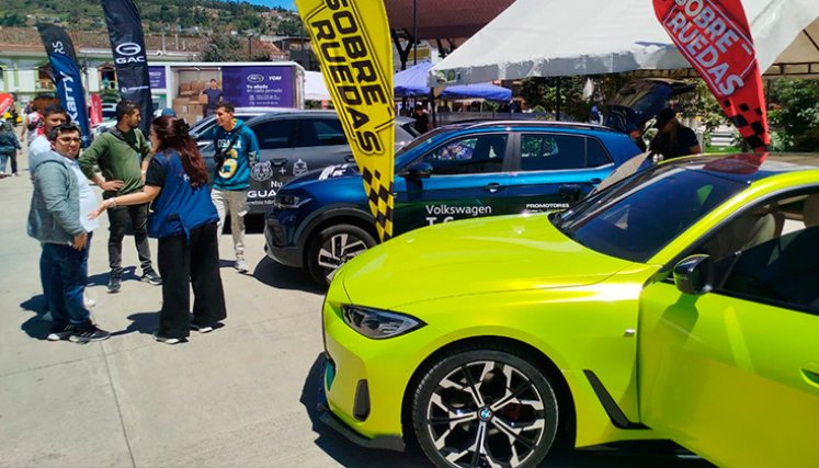 La Plazuela Almeyda es la vitrina comercial del sector automotriz. / Foto: cortesía