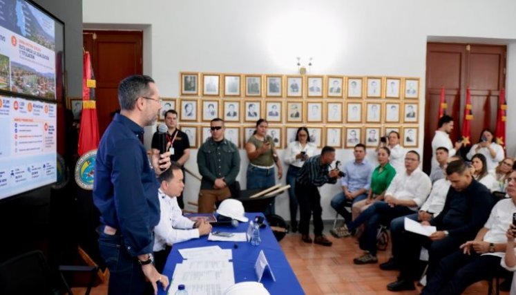 El ministro de Vivienda, Jaime Andrés Beltrán, explicando las directrices del presidente Abelardo de La Espriella para Norte de Santander/Foto: Cortesía