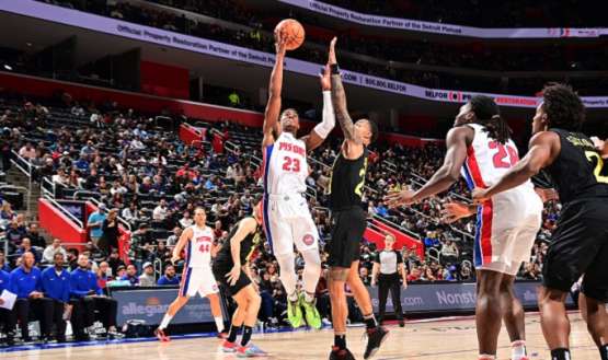  Los Pistons de Ditroit, hacen  su peor campaña en una misma temporada.