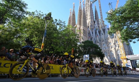 El equipo Visma ganó la contrarreloj por equipos de la primera etapa del Tour de Francia.