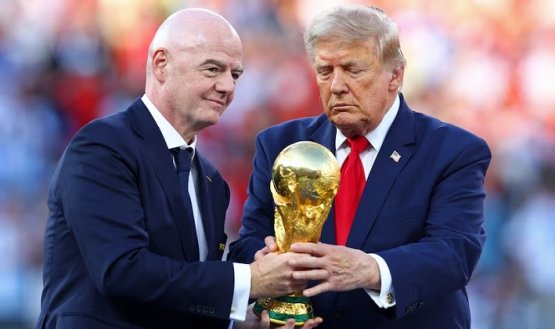 El presidente de la FIFA Gianni Infantino tuvo que frenar su proyecto  de querer vender los servicios publicitarios del Mundial.