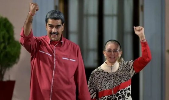EE. UU. advierte “riesgo extremo de fuga” de la esposa de Maduro, Cilia Flores, y rechaza su prisión domiciliaria