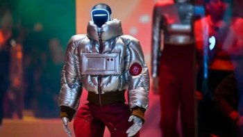 Muy fashionistas: los robots desfilaron al lado de modelos profesionales en Corea del Sur