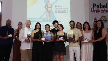 Décima entrega del Premio Nacional de Periodismo La Bagatela en Cúcuta