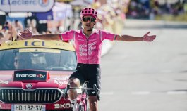El ciclismo latinoamericano volvió a brillar en el presenta Tour de Francia, esta vez con el ecuatoriano Richard Carapaz (EF).