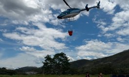 Con la ayuda de aeronaves se conjuran las llamas en la vereda Las Liscas de Ocaña.