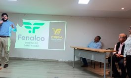 Juan Diego Mantilla, director ejecutivo de Fenalco, presentó la feria binacional junto a los representantes de la Cámara Colombo Venezolana y Fedecámaras Táchira, Víctor Méndez y Johnson Delgado. / Foto La Opinión