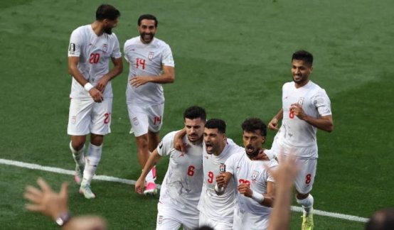 APUESTA EN IRÁN 