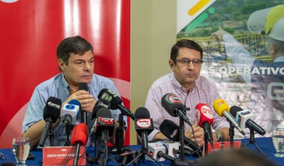 Diego Fernando Mora, gerente de la EIS, y Fabio Ernesto Araque, gerente Veolia Aguas de Norte de Santander./Foto: Cortesía