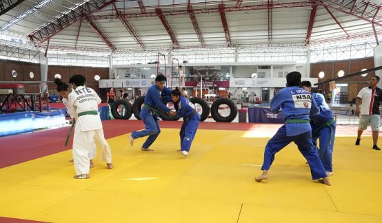Los deportes como el judo, karate, taekwondo y boxeo no pierden la esperanza contar con escenario digno para sus entrenamientos.