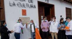 El alcalde de Villa del Rosario, Eugenio Rangel; junto al ministro de Cultura,  Felipe Buitrag; develaron las placas de las ADN en los actos inaugurales.