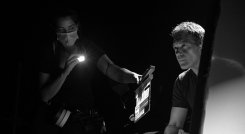 “Creo que todos podemos describir nuestra vida a través de películas que hemos visto, los libros que hemos leído, las exposiciones de arte...”, dice Banderas./ Foto:Cortesía