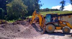 Mediante el banco de maquinaria amarilla vienen siendo rehabilitadas las vías que fueron  afectadas por las lluvias de los últimos meses de 2020./ Foto cortesía 