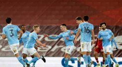 Manchester City, va por más ante el Everton de James Rodríguez.